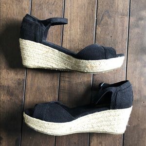 Toms Peep Toe Wedge